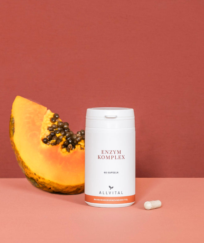 Allvital Enzym Komplex enthält die Verdauungsenzyme Amylase, Protease, Lactase, Lipase und Cellulase sowie sekundäre Pflanzenstoffe und Bitterstoffe. Allvital Enzym Komplex enthält die Verdauungsenzyme Amylase, Protease, Lactase, Lipase und Cellulase sowie sekundäre Pflanzenstoffe und Bitterstoffe.