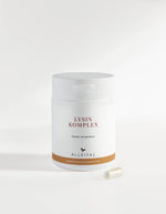 Allvital Lysin Komplex vegan enthält Prolin, Taurin und Lysin. Für Aufbau von Muskel und Bindegewebe. Unterstützt die Kollagenbildung und das Immunsystem. Allvital Lysin Komplex vegan enthält Prolin, Taurin und Lysin. Für Aufbau von Muskel und Bindegewebe. Unterstützt die Kollagenbildung und das Immunsystem.