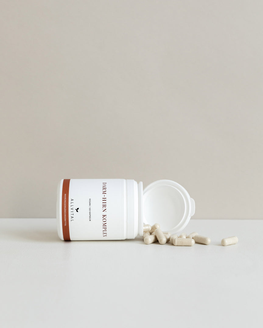 Allvital Darm-Hirn Komplex enthält L-Glutamin, Cholin und sekundäre Pflanzenstoffe aus der Katzenkralle und Lapacho. Für eine gesunde Darm- und Gehirnfunktion.