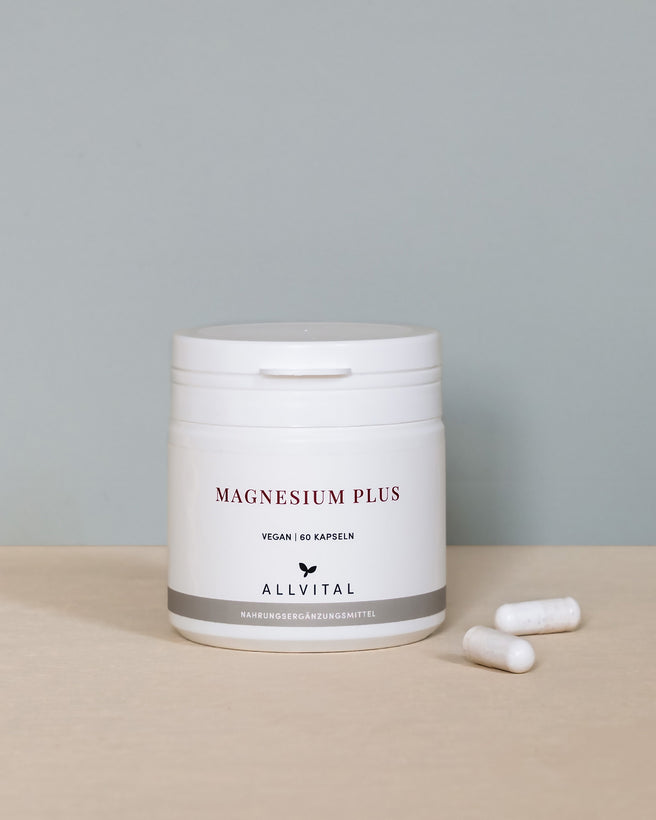 Allvital Magnesium Plus vegan enthält Magnesium. Bei Stress, innerer Unruhe, Konzentrationsstörungen und Schlafstörungen.